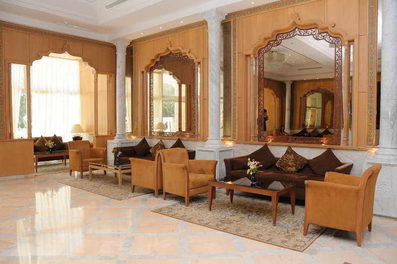 Royal Nozha Hotel 4*